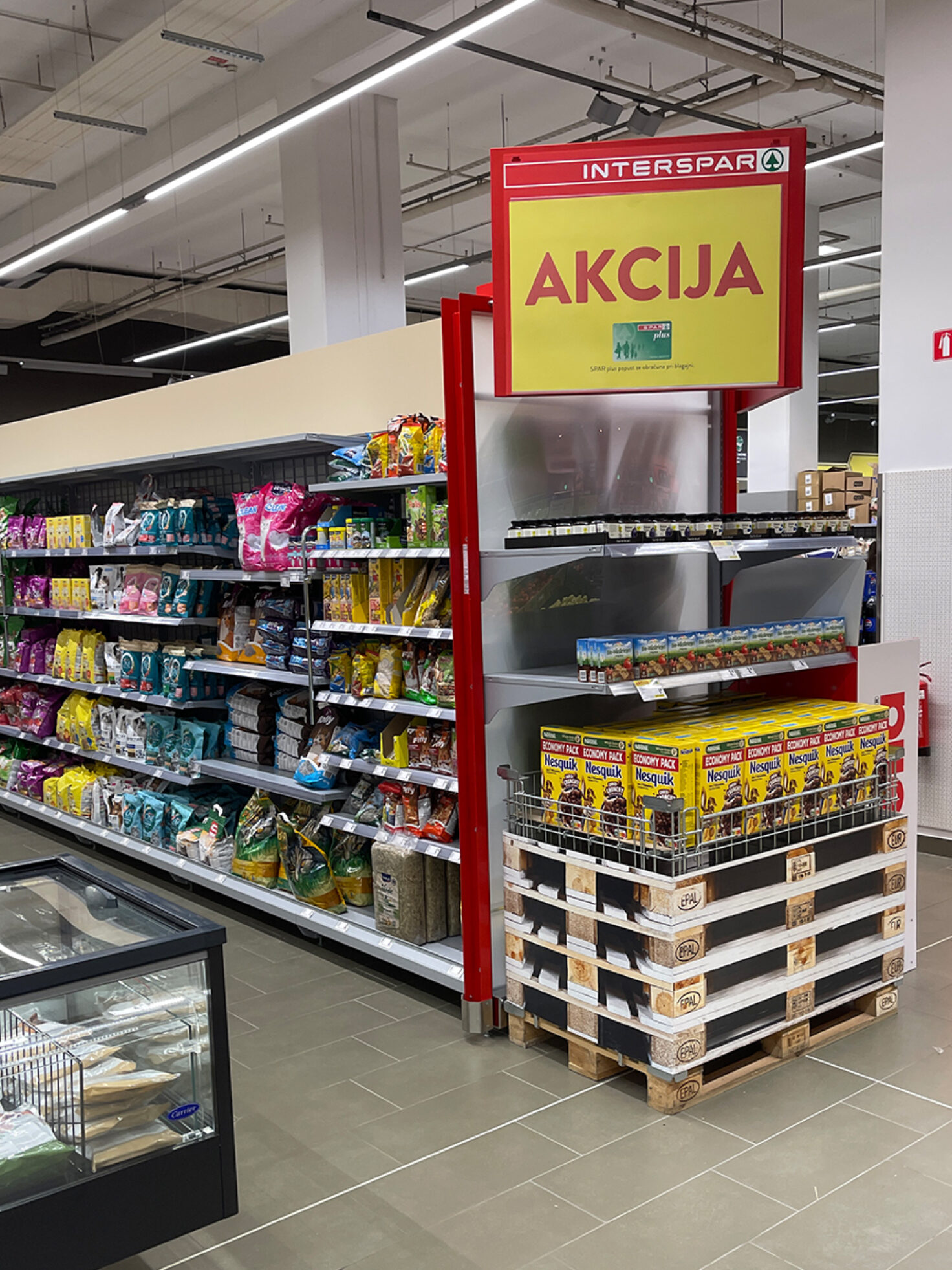 Interspar Ljubljana Regal Aktion 03